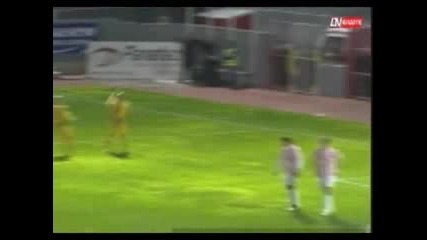 Станислав Ангелов вкара третия гол за Анортозис срещу Неа Саламина