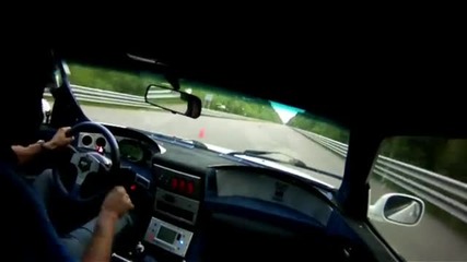 Bugatti Veyron vs Nissan Skyline Gt-r