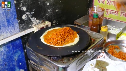 Бърза Храна на улицата .. Scetzwan Paneer Noodles - Frankey Hot Frankies Kurla - Mumbai Street Food