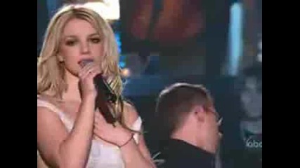 Весели Празници - Britney - My Only Wish This Year - Lyrics 
