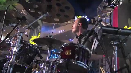 Kelly Clarkson - My Life Would Suck Without You (live) (добро Качество ) 