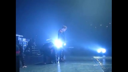 Хахах Кени пее на Джъстин ` Baby `