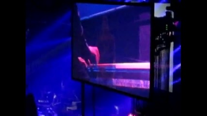 Guns N' Roses - This I Love (live 2010)