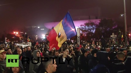 Romania: Thousands cram Bucharest streets in protest, despite Ponta stepping down