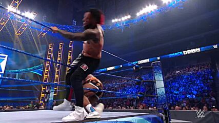Big E & Finn Bálor vs. The Usos: SmackDown, Sept. 17, 2021
