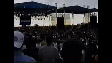 Limp Bizkit - Jump Around Live At Ozzfest