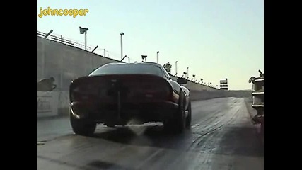 Dodge Viper Вдига На Задни Гуми 