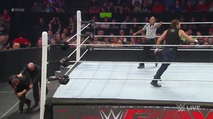 Dean Ambrose срещу J&j Security – 2-on-1 Handicap Match - Първична сила (11.05.15)
