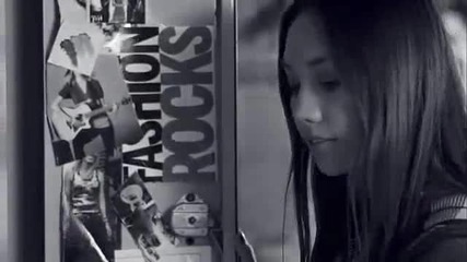 Just ordinary girl