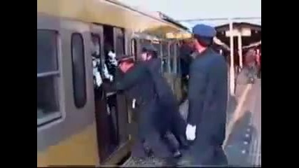 Влаковете в Япония (смях)