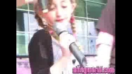 Miley - Behined the Stage