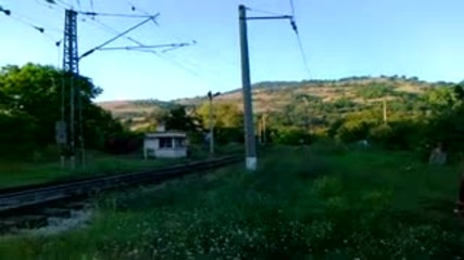 42081 с товарен влак 