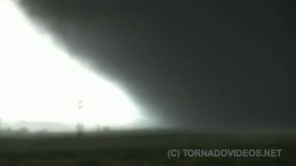Грамадно Торнадо В Америка Заснето От Очевидци - 24 Юли 2007 