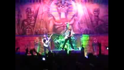 Iron Maiden - Run To The Hills (Melbourne)
