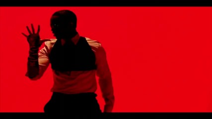Riz - She Loves Me