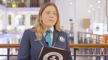 Фенове на "Стар Трек" счупиха световния рекорд за вулкански поздрав