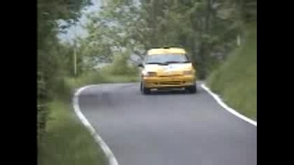 Инцидент Със Renault Clio 