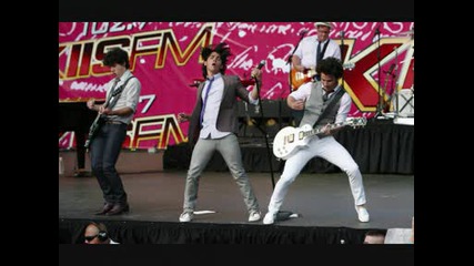 Jonas Brothers