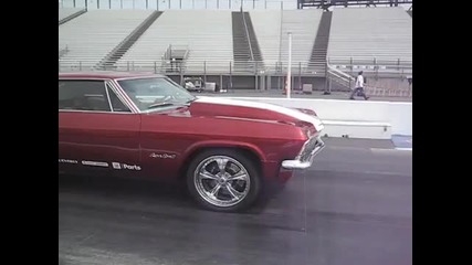 Chevrolet Impala 65 & lamborghini gallardo drag