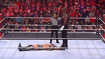 T-BAR vs. Omos: Raw Feb. 28. 2022