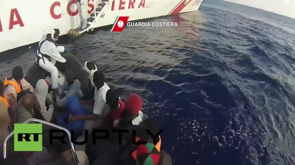 Italy: Coast Guard intercepts 408 migrants off Libyan coast