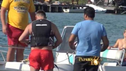 Cemo se razbio na talasima
