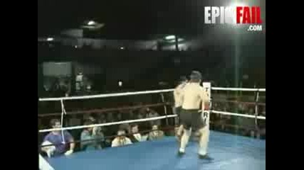 Боксов мач на доброволци от публиката - страшни бойци