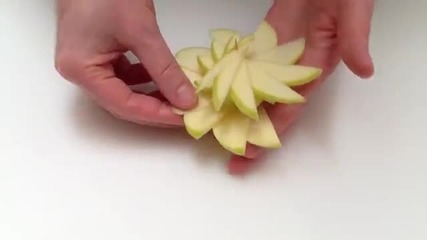 Красив и елегантен начин да поднесете на гостите си ябълка