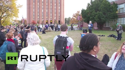 USA: 'Bern it down!' Massachusetts students rally up support for Sanders