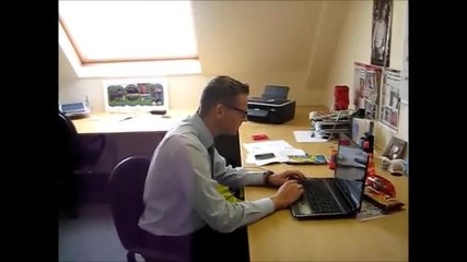 Moky Fit - Sam and the Womp, Bom Bom - Womping at work
