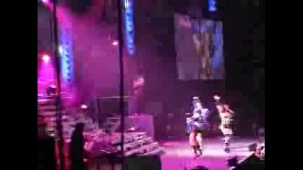 Rihanna-breakin Dishes [newcastle]