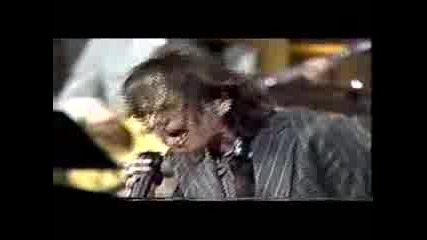 Steven Tyler - Singing Lean On Me