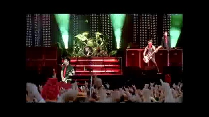 Green Day - Holiday [live]