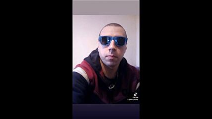 Vid_21790511_090117_004.mp4