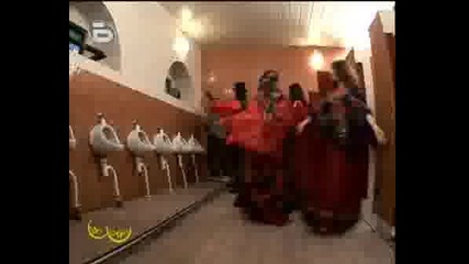 !! Изненада Със Серенада - Скрита Камера !