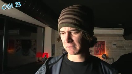 Ogi 23 Making of любо по време на купон.