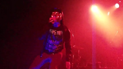 Hollywood Undead - Been To Hell Live 