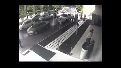 Какво става когато объркаш педалите?