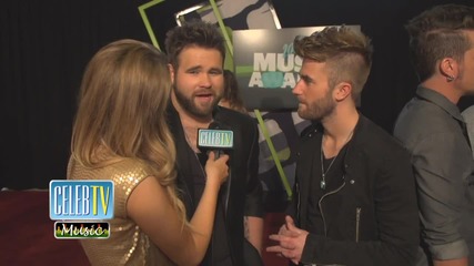 The Swon Brothers Sibling Rivalry on the CMT Music Awards Red Carpet