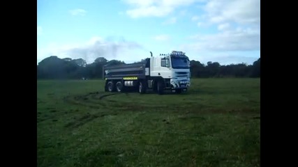 Tipper drifting