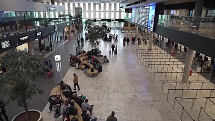 Задържаха въоръжен мъж, тичащ към сградата на Конгреса на САЩ