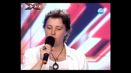 Държавен служител смая журито с гласа си - X - Factor България 14.09.11