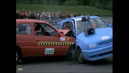 Ford Escort Vs. Vw Golf III Crash Test