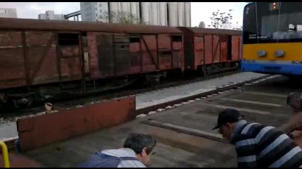Skoda Solaris сваляне от вагон платформа