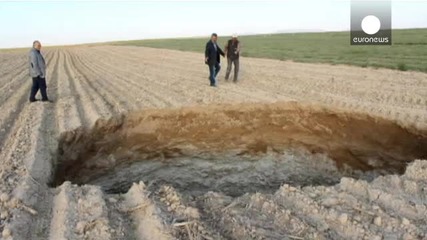 Страшни бездни в земята се отвориха в турската провинция Кон