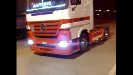 mercedes actros звук 