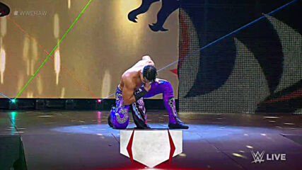 Sheamus attacks Humberto Carrillo: Raw, April 19, 2021
