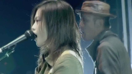 Yui_-_thank_you_my_teens_concert