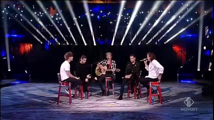 One Direction - Little Things - На живо в Италия
