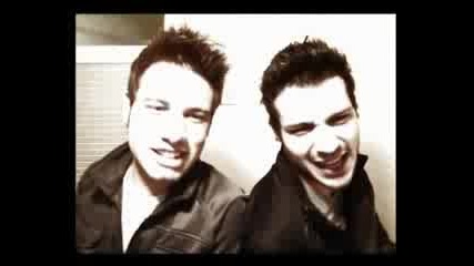Jonas Brothers - Play My Music - Kiki e Ro